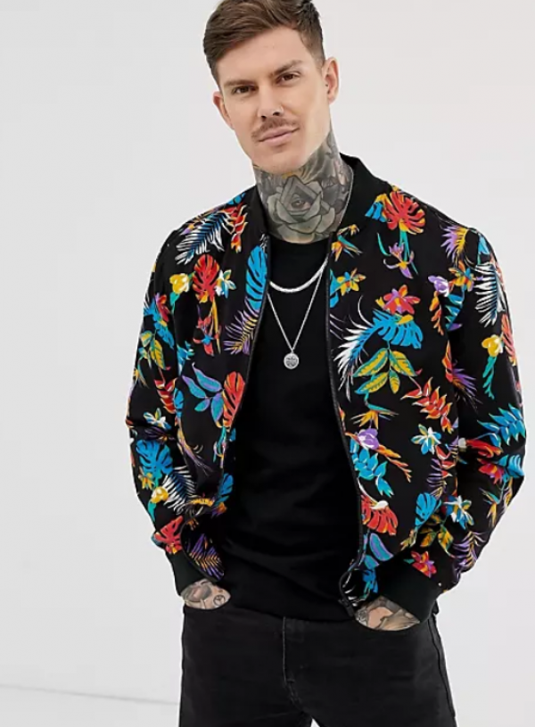 Jaket bomber dengan pola floral